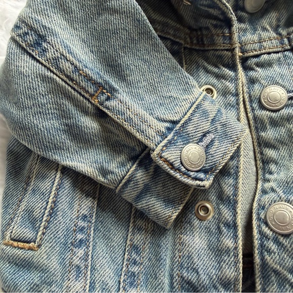 Old Navy Baby Blue Jean Jacket 3-6 month - Picture 3 of 7